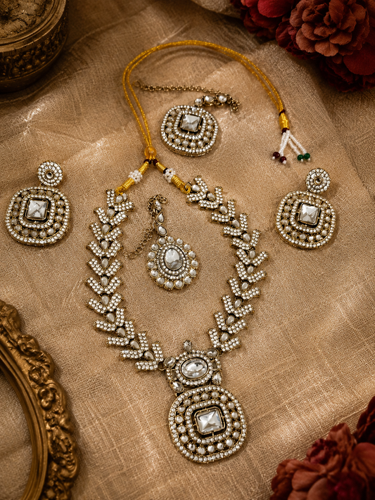 ✨ Royal Pearl Kundan Necklace Set ✨