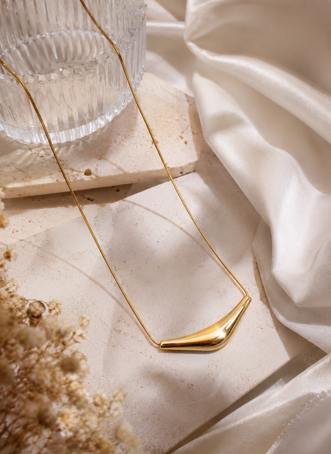 Golden Arc Necklace – 18K Gold Plated Statement Pendant