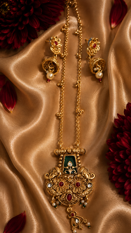 Antique Temple Pendant Necklace Set