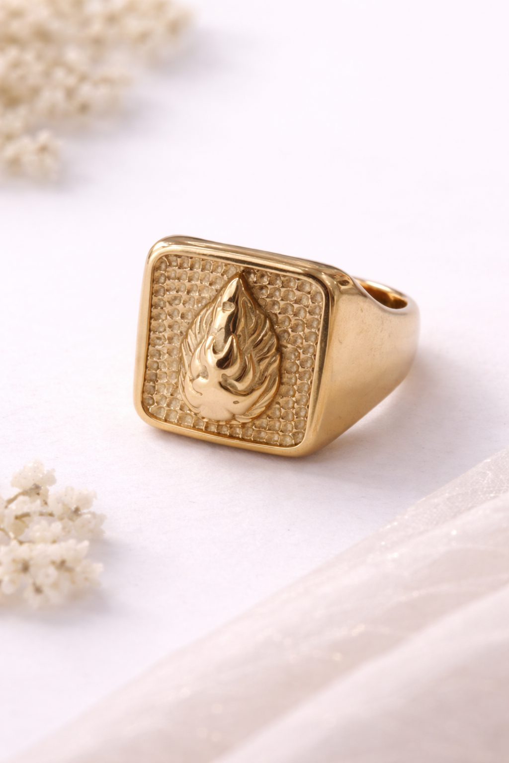 Nysha Gold Flame Signet Ring