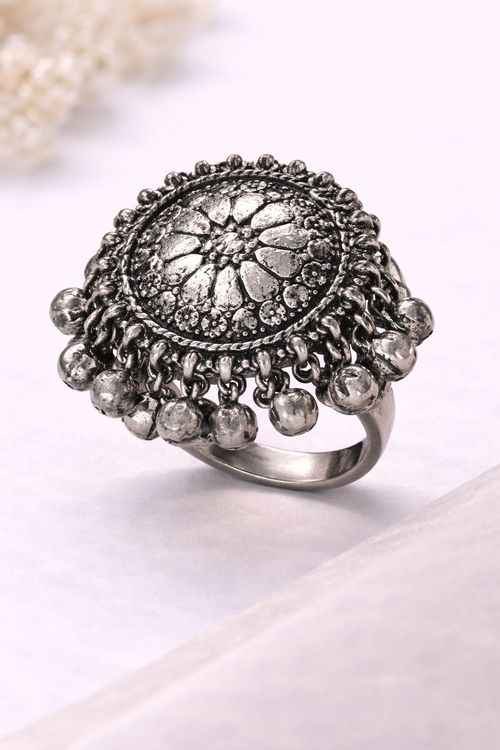 Nysha Mandala Oxidised Statement Ring