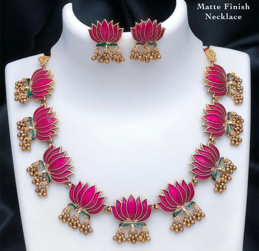 Make Her Smile – Exclusive Mother’s Day Gift Combo 💖