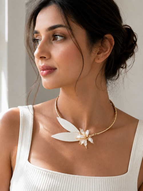 ✨ Pearl Orchid Hasli Necklace