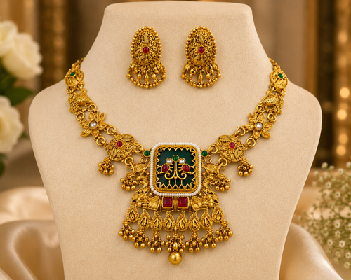 Royal Emerald Temple Necklace Set